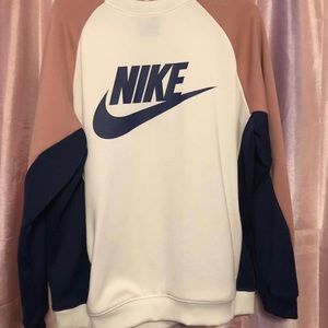 NWOT Nike Colorblock Sweatshirt